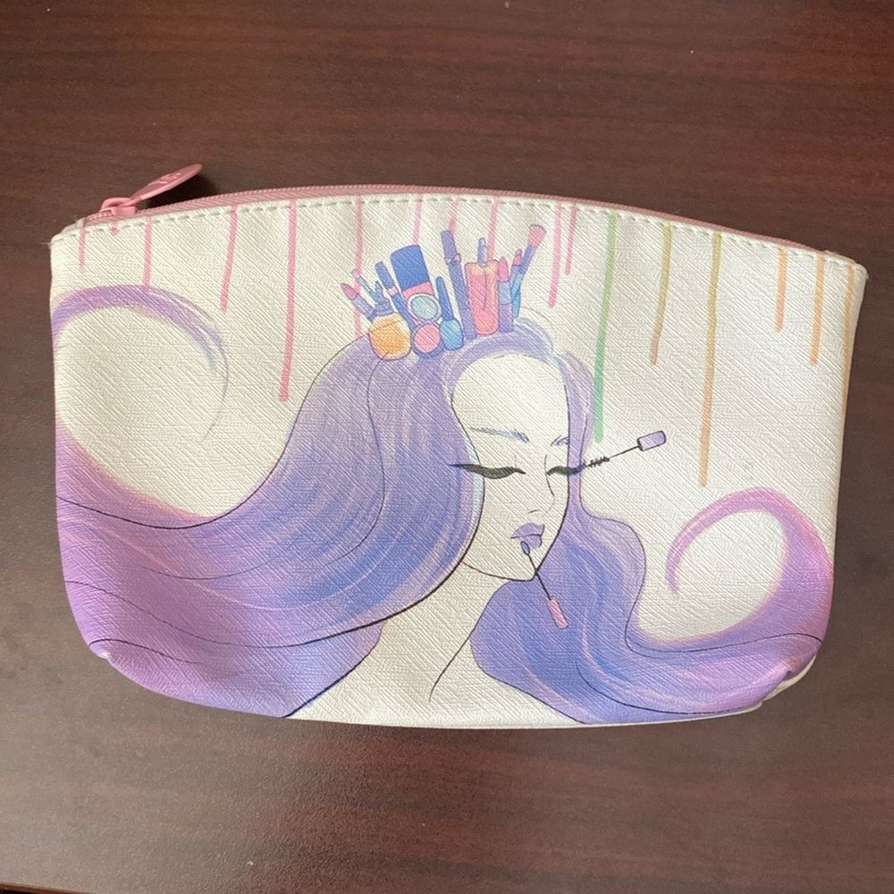Ipsy makeup bag beauty Queen